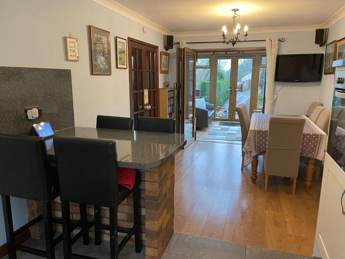Dyffryn Taf - Spacious 3 Bedroom Bungalow Close To Amenities St Clears Zewnętrze zdjęcie